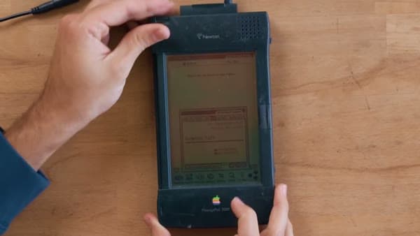 Apple Newton MessagePad, still from the video