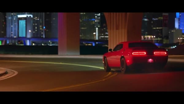 Dodge Challenger SRT Hellcat, still from the video