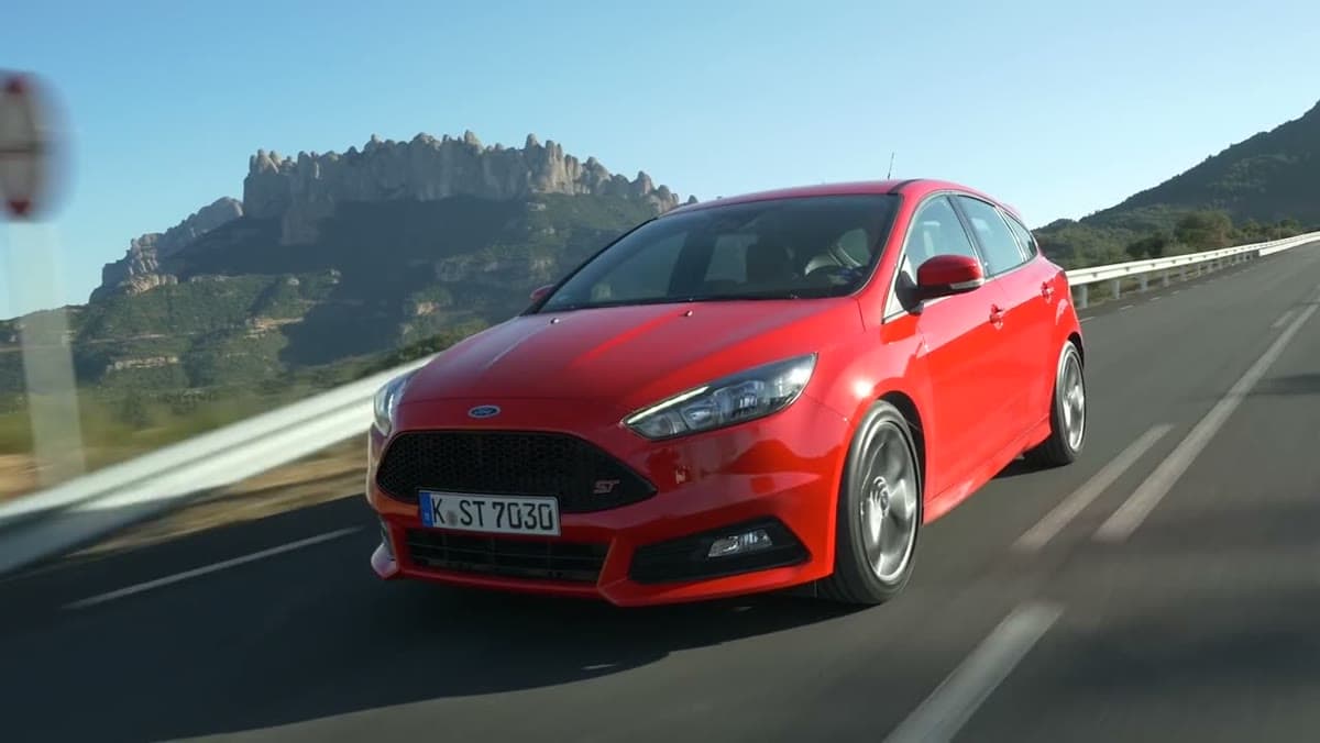 Ford Focus ST, still from the video