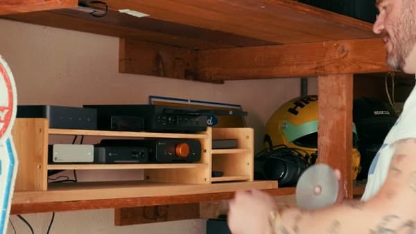 Fosi Audio ZA3 Power Amp, still from the video