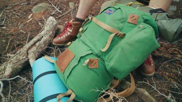 JanSport Aluminium Frame Pack (1970s), still from the video