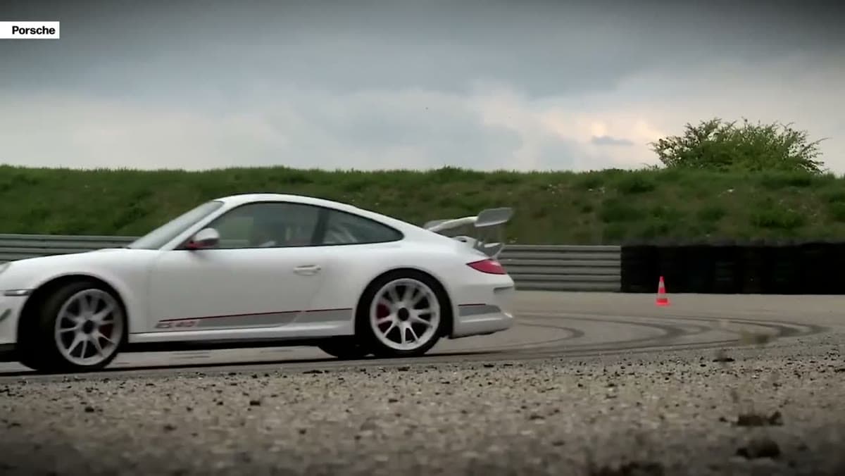 Porsche 911 GT3 RS (997), still from the video
