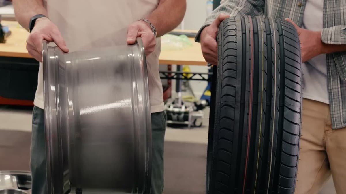 Schmidt Modern Line Wheels, still from the video