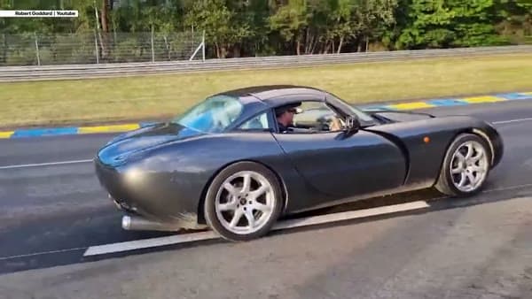 TVR Tuscan Speed Six, still from the video