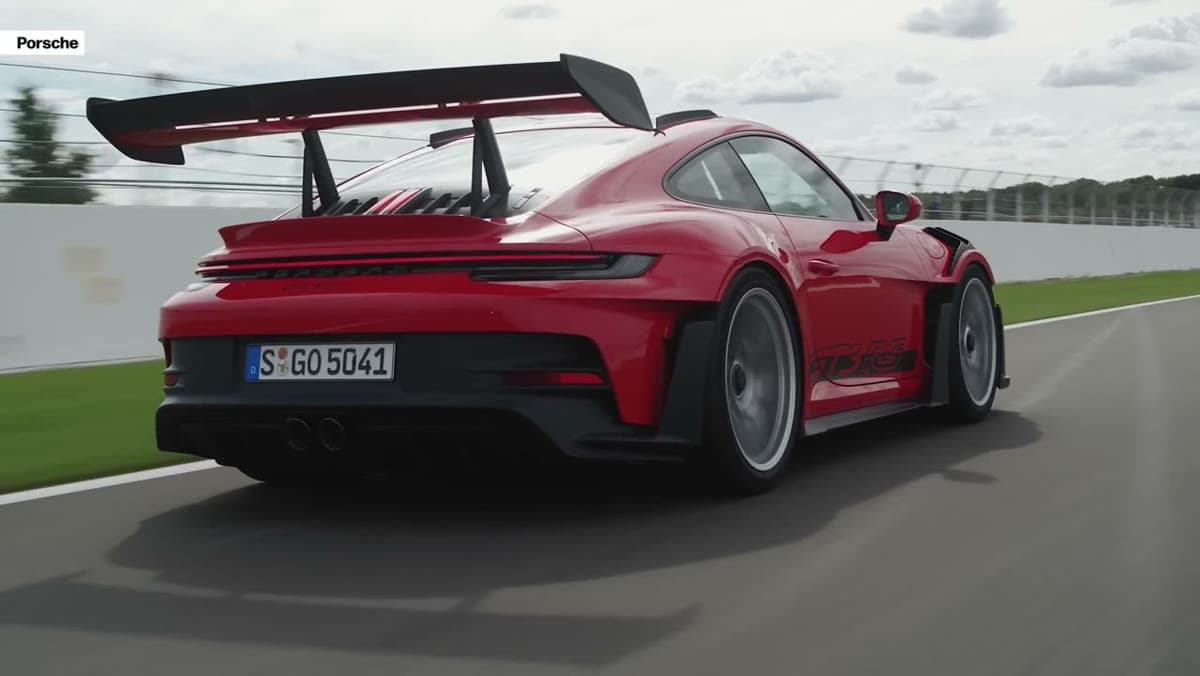Porsche 911 GT3 RS (992), still from the video