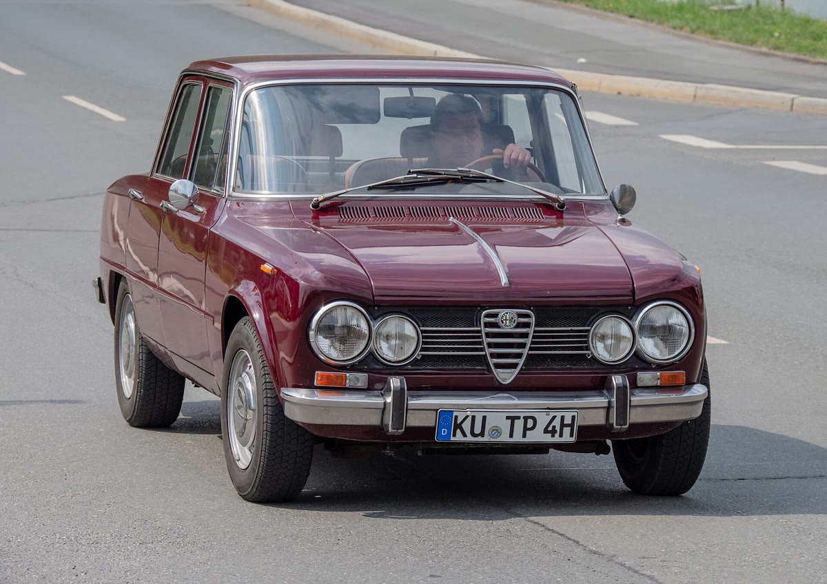 Alfa Romeo Giulia (105 Series), still from the video