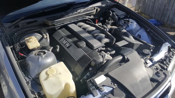 BMW S52 Engine (E36 M3), still from the video