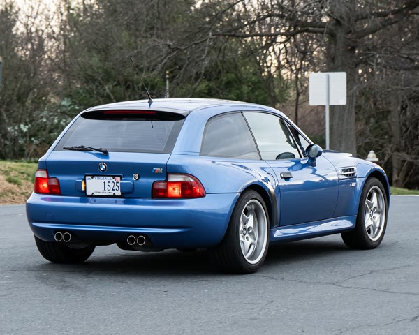 BMW Z3 M Coupe (Clown Shoe), still from the video