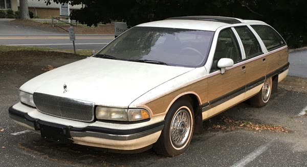 Buick Roadmaster Limited Estate Wagon, still from the video
