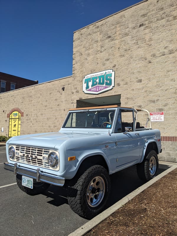 Ford Bronco (1st gen), still from the video