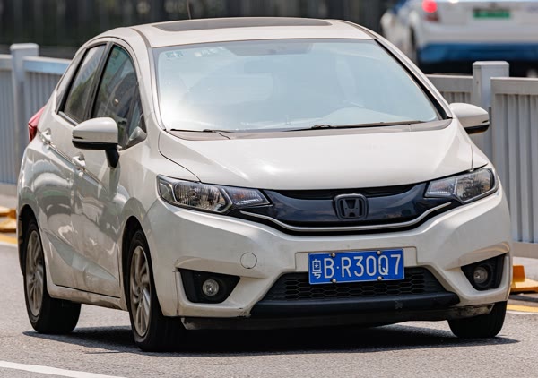 Honda Fit, still from the video