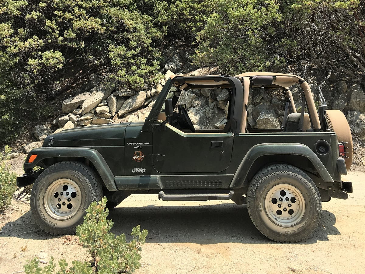 Jeep Wrangler TJ, still from the video