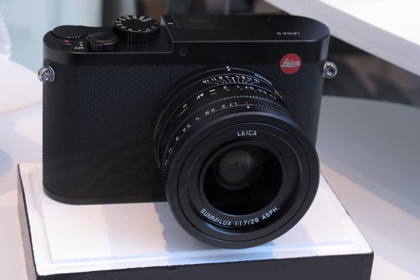 Leica Q Series, still from the video