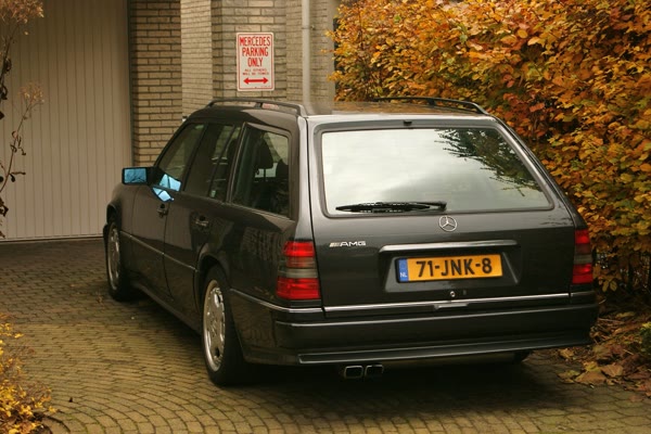 Mercedes-Benz E36 AMG Wagon (T), still from the video