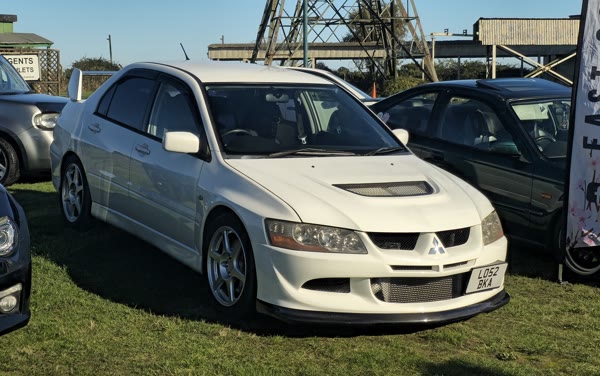 Mitsubishi Lancer Evolution VIII / IX, still from the video