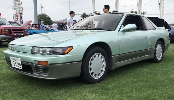 Nissan Silvia (S13), still from the video