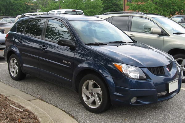 Pontiac Vibe GT (1st gen), still from the video