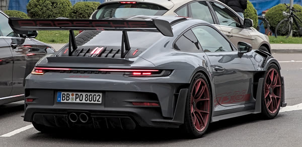 Porsche 911 GT3 RS, still from the video