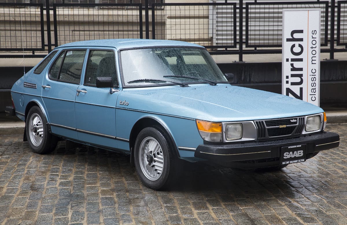 Saab 900 (Classic, 1st gen), still from the video