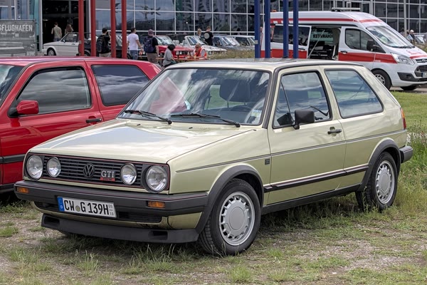 Volkswagen Golf GTI (Mk2), still from the video